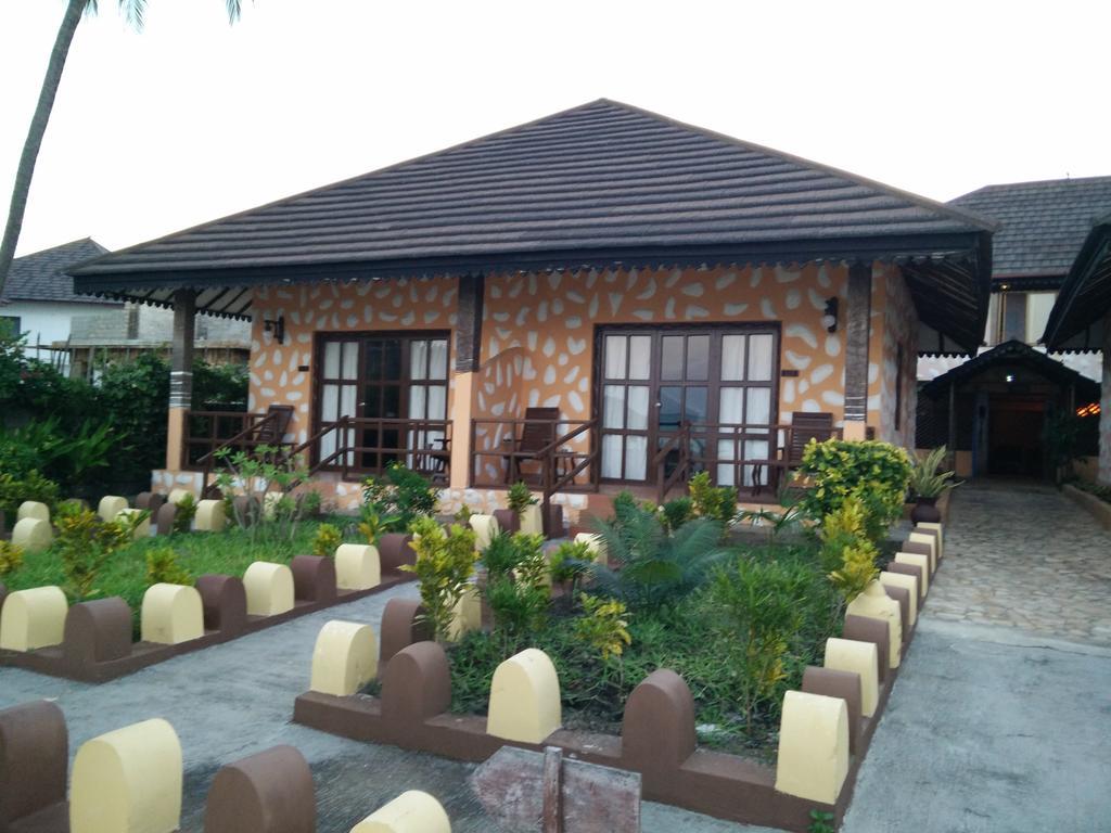 Arabian Nights Hotel باجي المظهر الخارجي الصورة