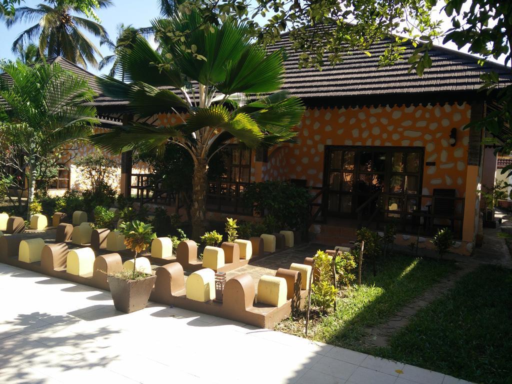 Arabian Nights Hotel باجي المظهر الخارجي الصورة