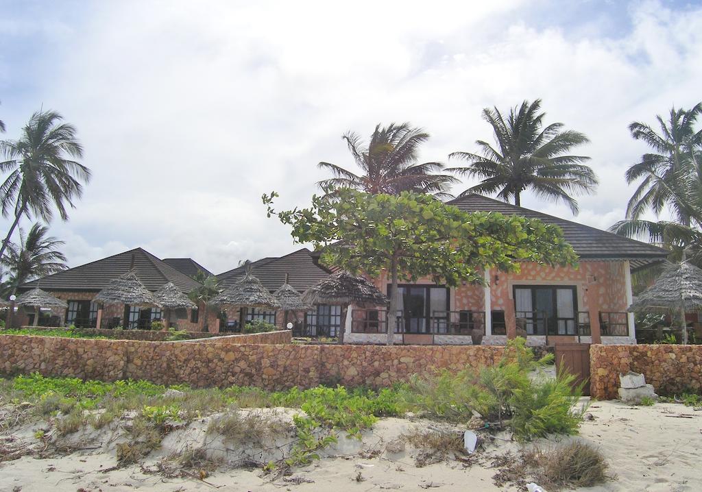 Arabian Nights Hotel باجي المظهر الخارجي الصورة