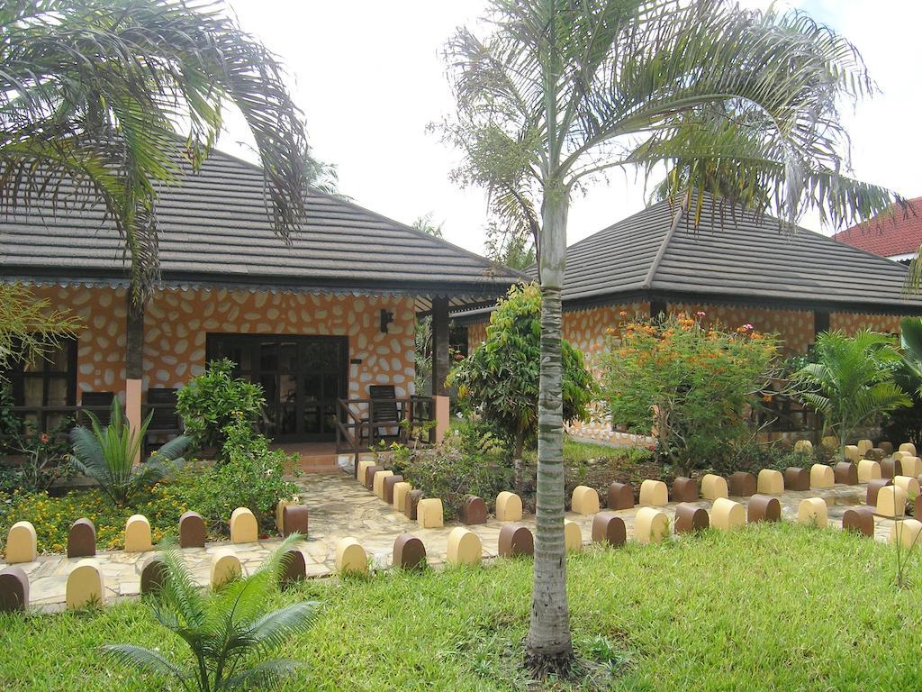 Arabian Nights Hotel باجي المظهر الخارجي الصورة