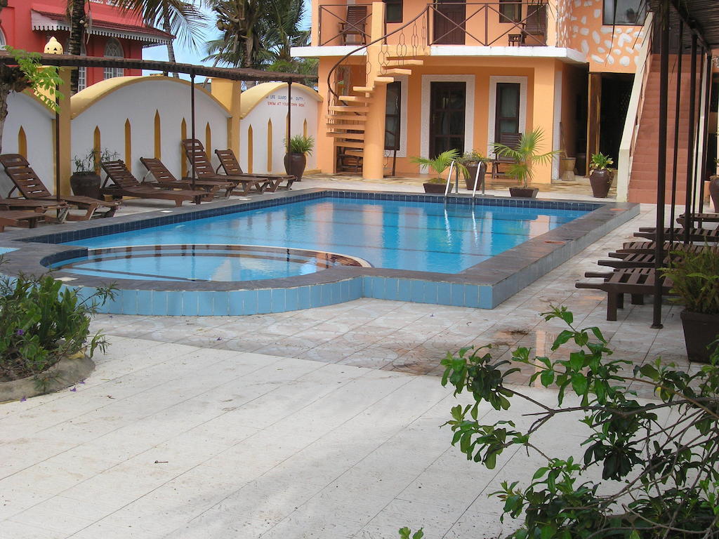 Arabian Nights Hotel باجي المظهر الخارجي الصورة