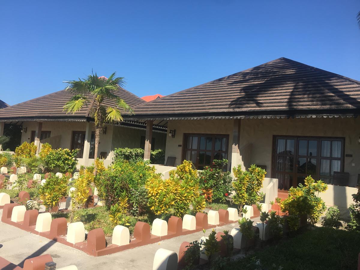 Arabian Nights Hotel باجي المظهر الخارجي الصورة