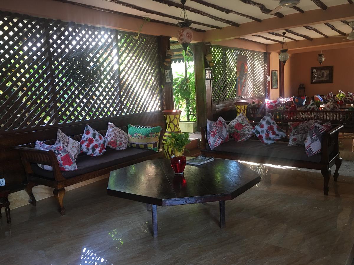 Arabian Nights Hotel باجي المظهر الخارجي الصورة